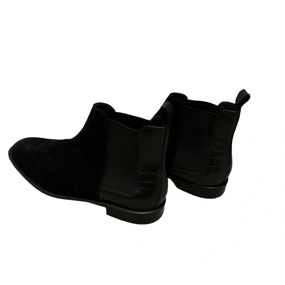 DONALD PLINER Calf Suede Chelsea Boot In black